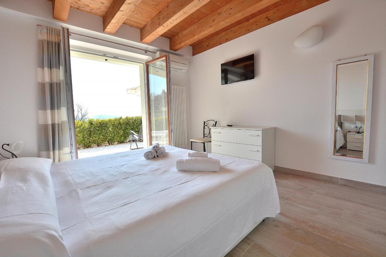 Red Apartment In Marciaga Di Costermano Extérieur photo